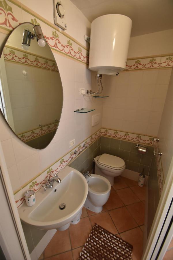 Route 25 - Cavoli - Vista Mare, Con Clima, Terrazza E Posto Auto Apartment Spiaggia di Cavoli Екстериор снимка