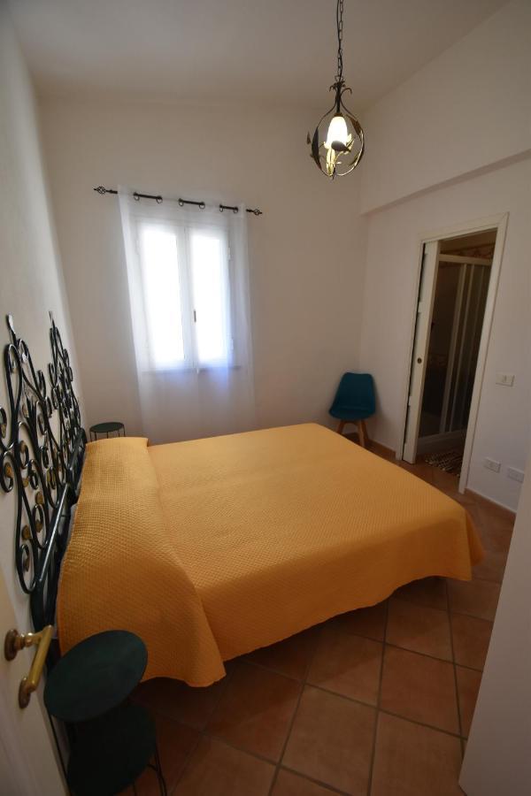 Route 25 - Cavoli - Vista Mare, Con Clima, Terrazza E Posto Auto Apartment Spiaggia di Cavoli Екстериор снимка